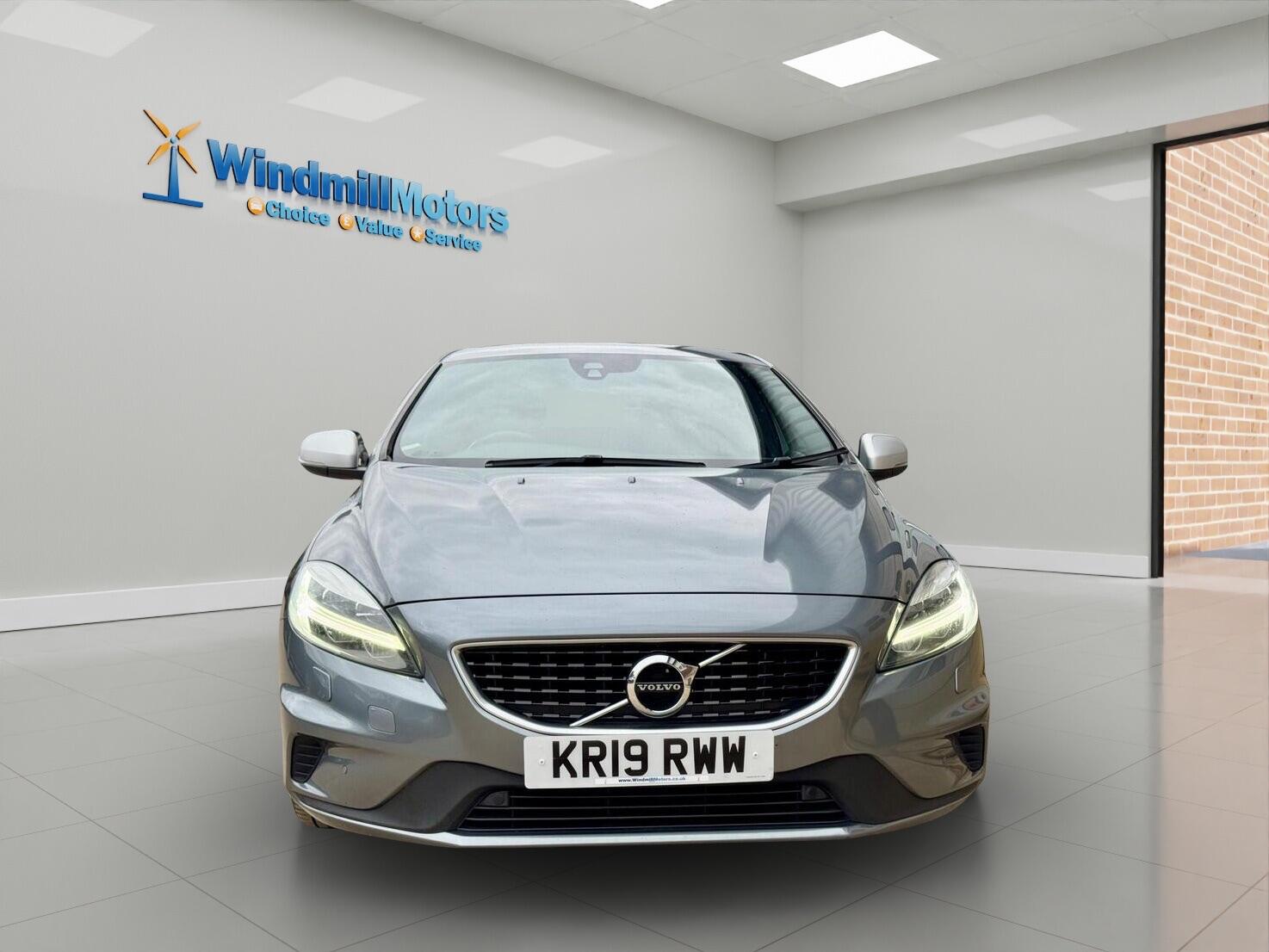 Used Volvo V40 2019 for sale - 77924812: Photo 5