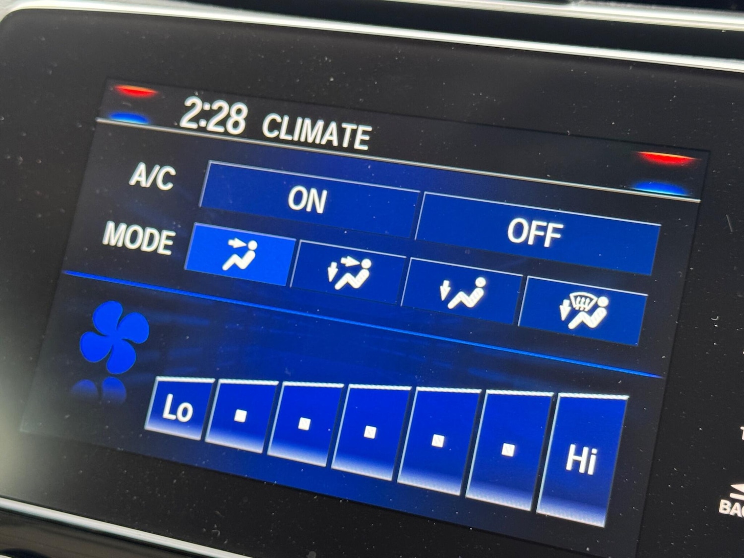 Used Honda CR-V 2018 for sale - 76397914: Photo 28