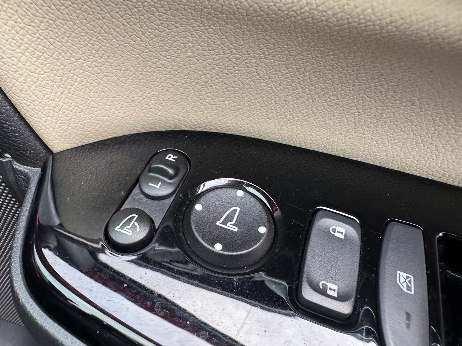 Used Honda CR-V 2018 for sale - 76397914: Photo 44