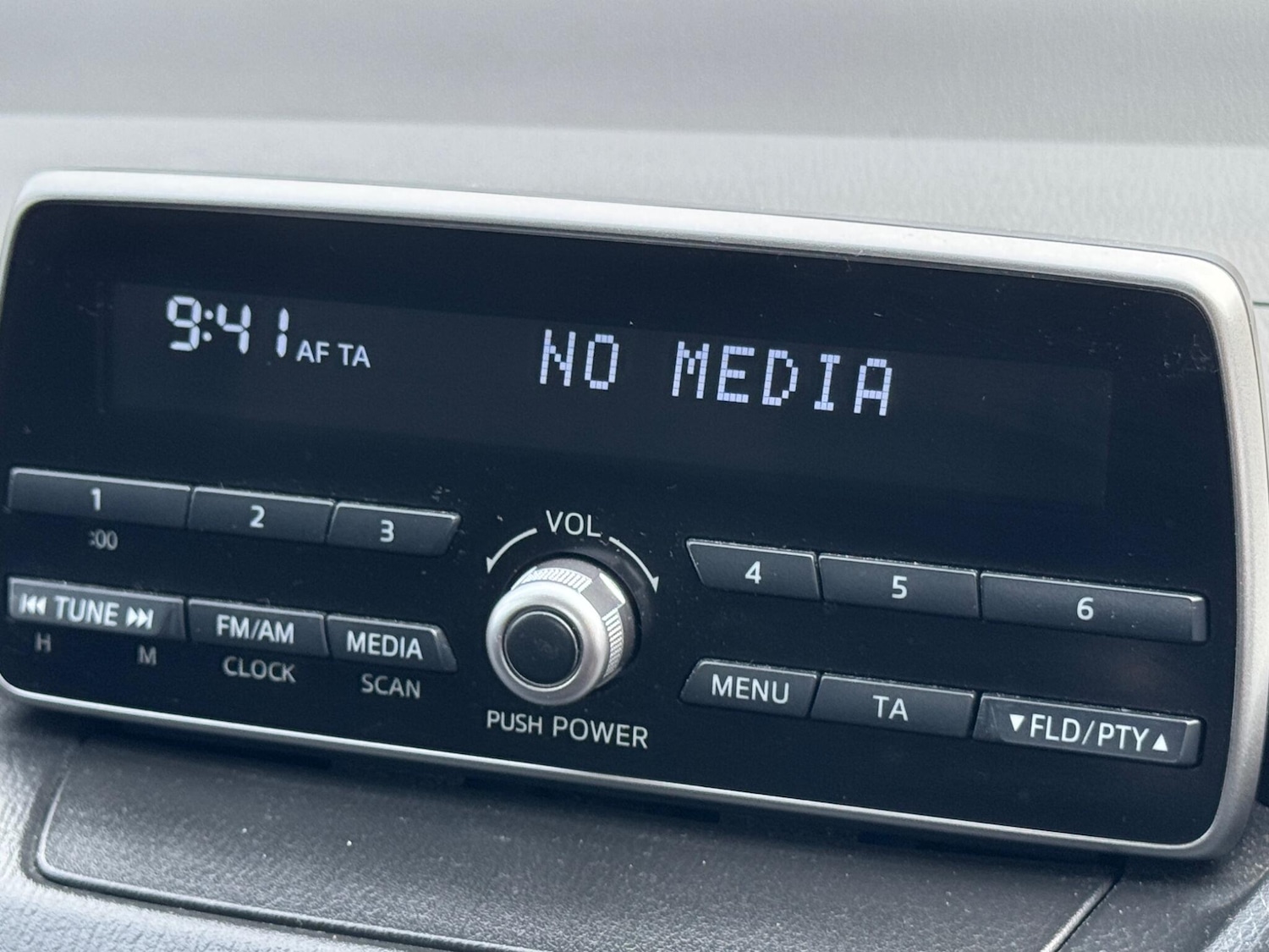 Used Mazda Mazda2 2018 for sale - 76457061: Photo 17