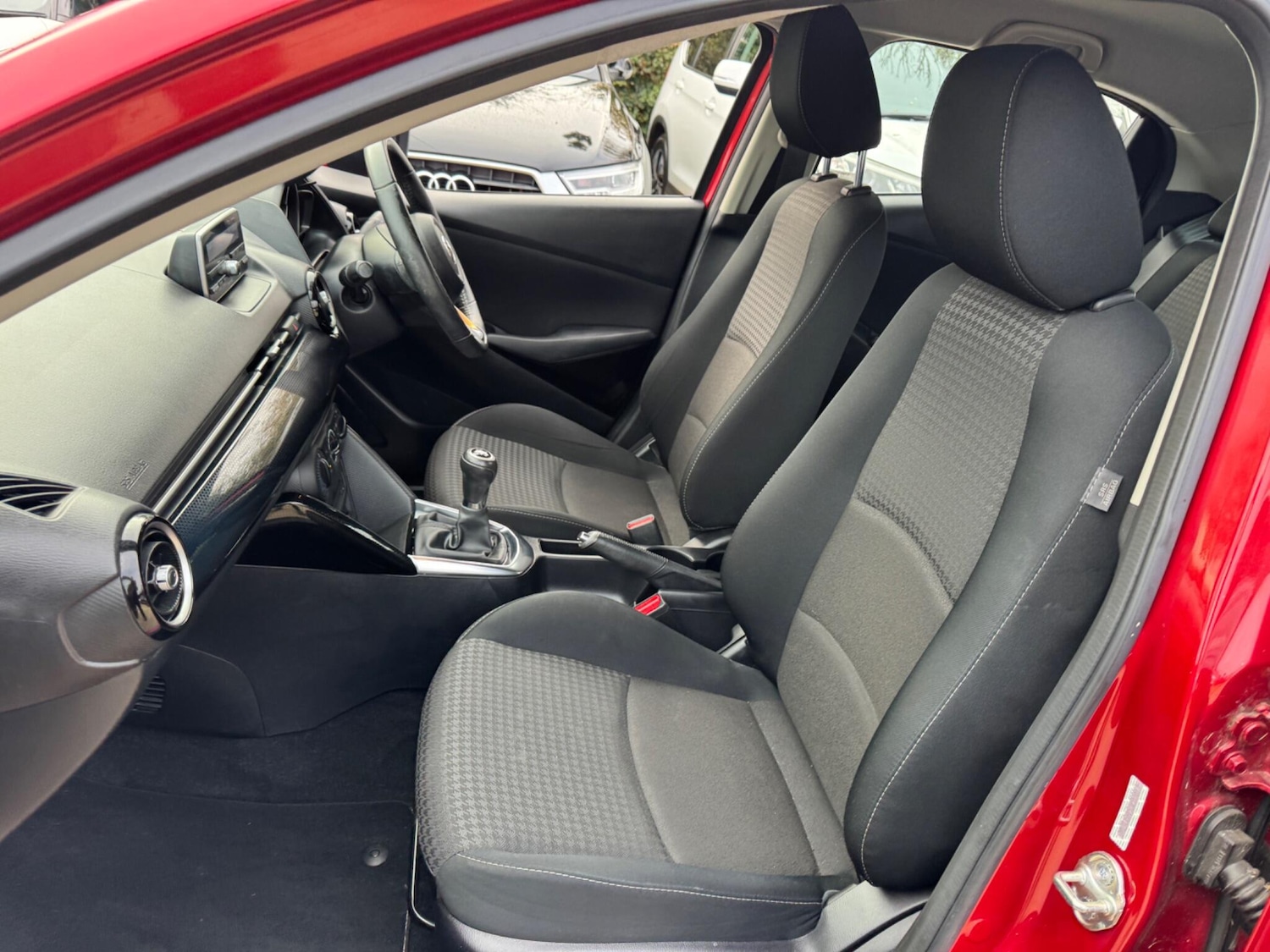 Used Mazda Mazda2 2018 for sale - 76457061: Photo 28