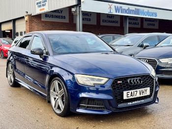 2017 (17) - 2.0 TFSI Black Edition S Tronic quattro Euro 6 (s/s) 4dr