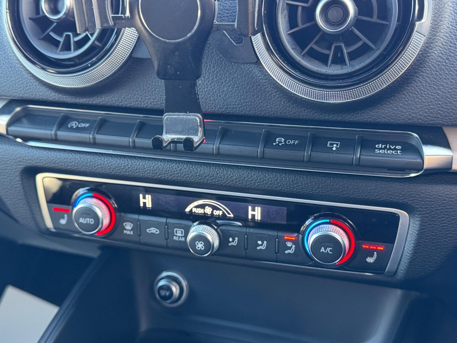 Used Audi S3 2017 for sale - 76538306: Photo 33