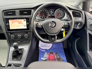 Used Volkswagen Golf 2017 for sale - 78705569: Photo