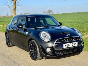 Used MINI Hatch 2017 for sale - 75729542: Photo