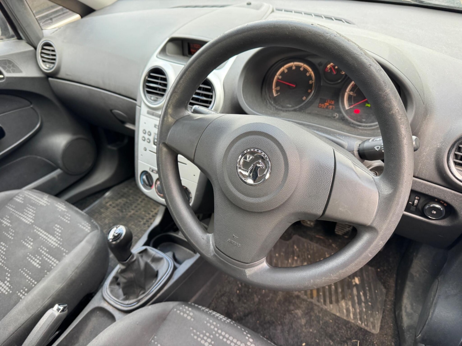 Used Vauxhall Corsa 2014 for sale - 77411486: Photo 2