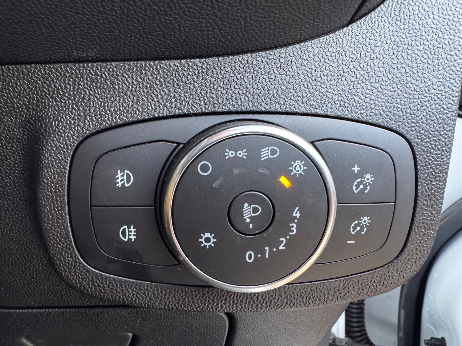 Used Ford Fiesta 2018 for sale - 78072632: Photo 29