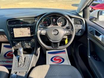 Used Volkswagen Golf 2019 for sale - 74221726: Photo