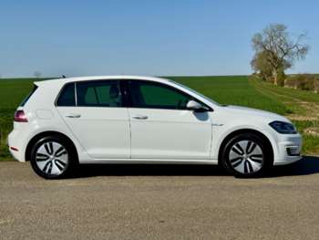 Used Volkswagen Golf 2019 for sale - 74221726: Photo