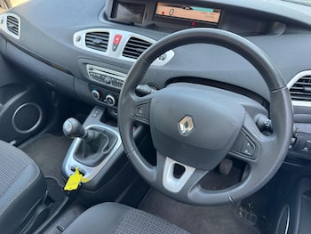 Used Renault Scenic 2011 for sale - 79169031: Photo