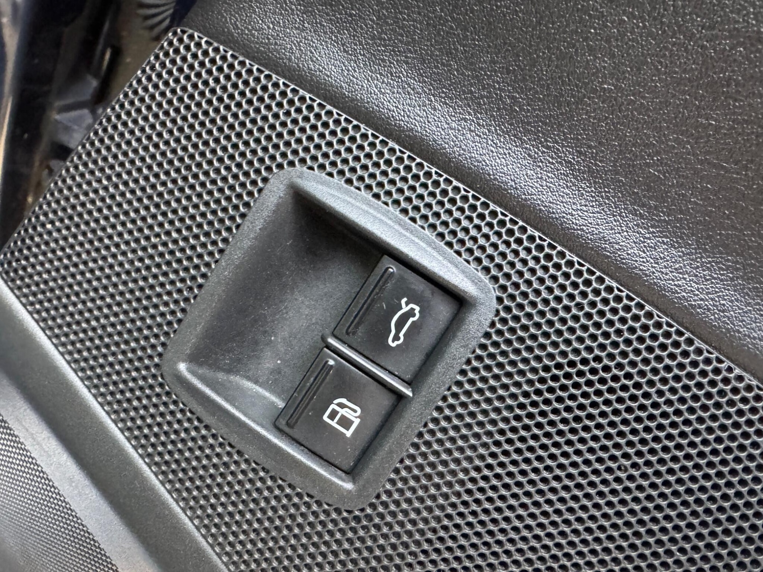 Used Volkswagen CC 2015 for sale - 78058970: Photo 28