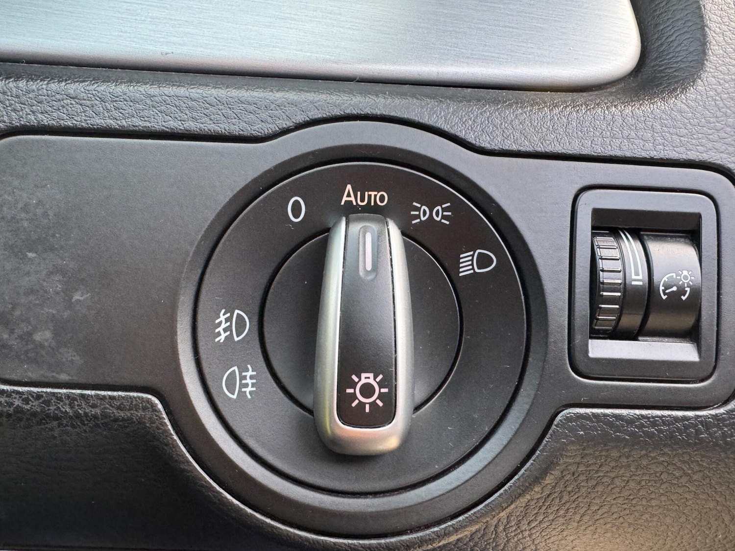 Used Volkswagen CC 2015 for sale - 78058970: Photo 29