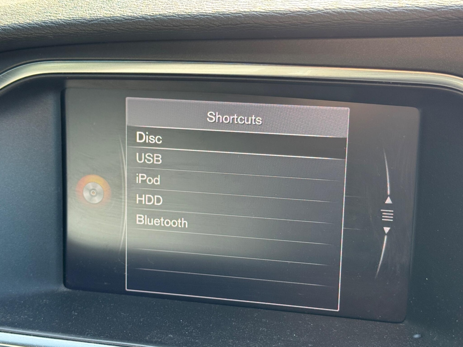 Used Volvo V40 for sale - 77633483: Photo 11