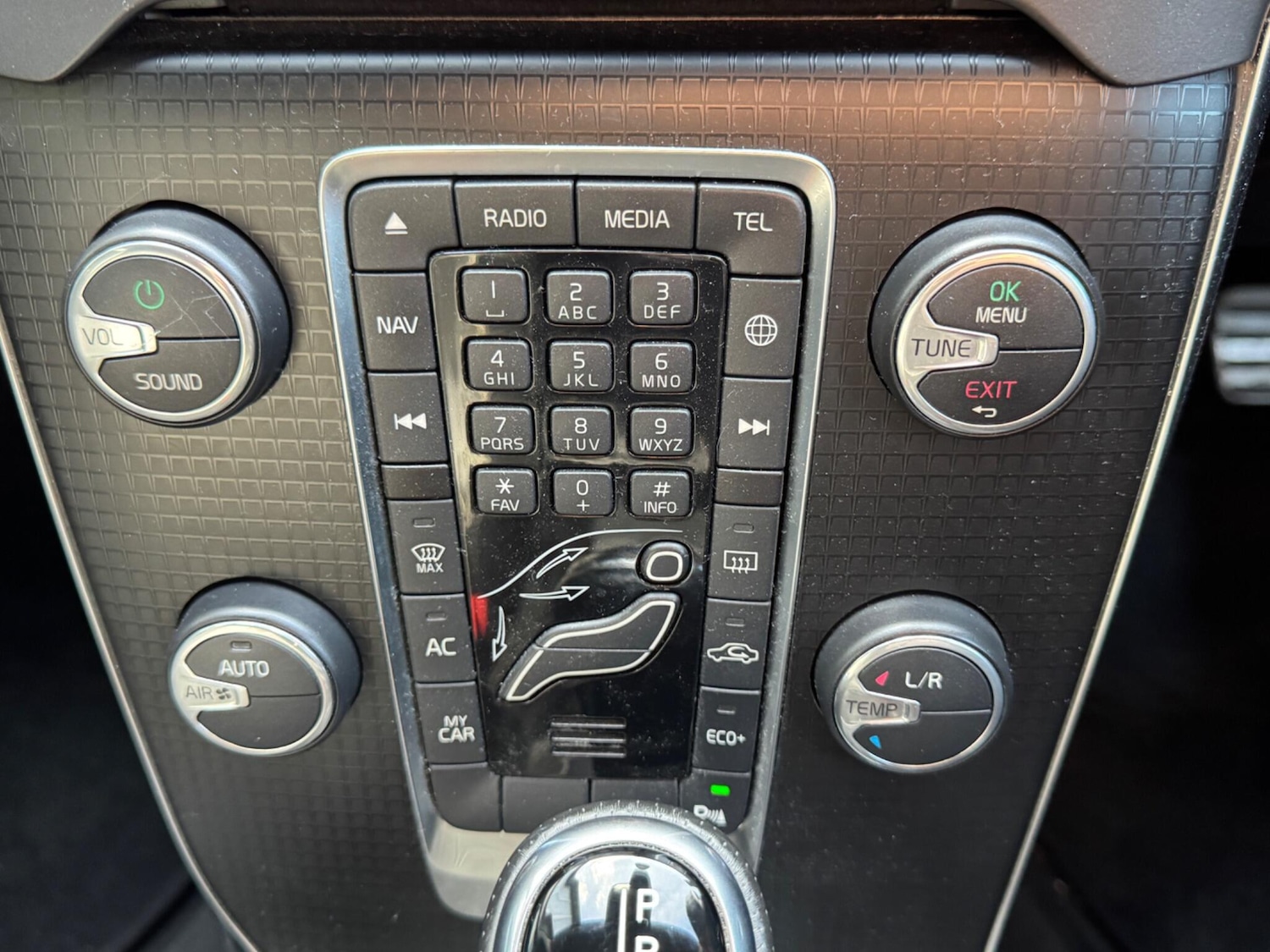 Used Volvo V40 for sale - 77633483: Photo 17