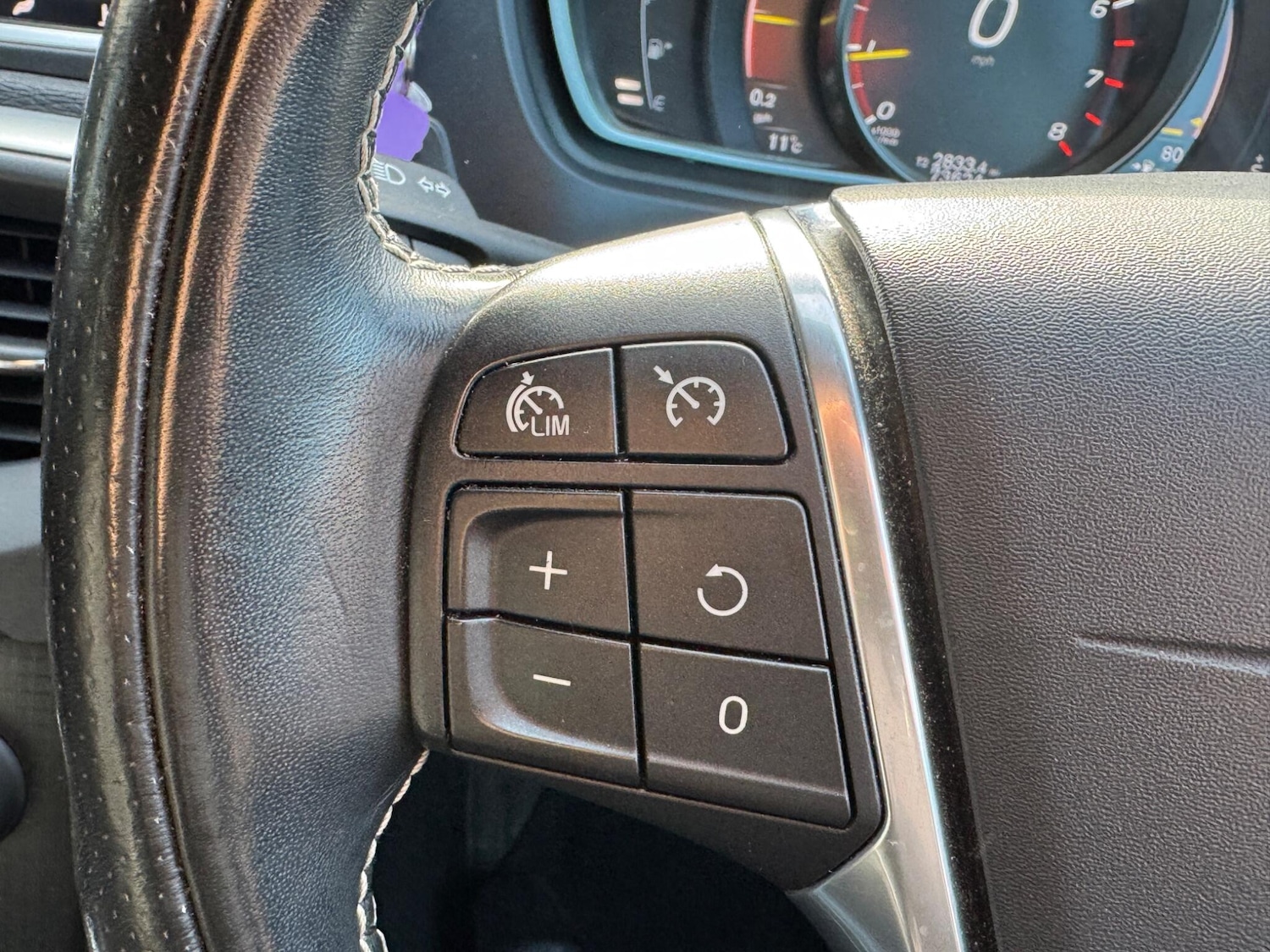 Used Volvo V40 for sale - 77633483: Photo 19