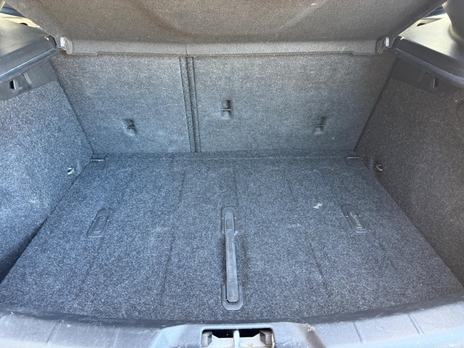 Used Volvo V40 for sale - 77633483: Photo 25