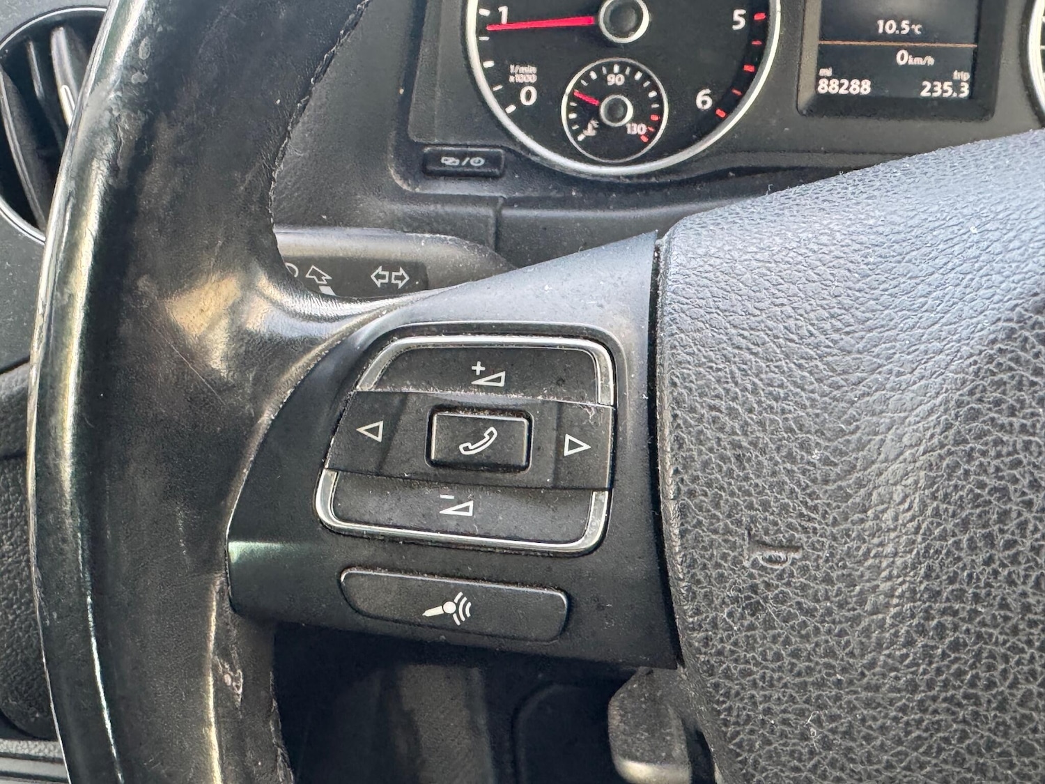 Used Volkswagen Tiguan 2015 for sale - 76913154: Photo 25