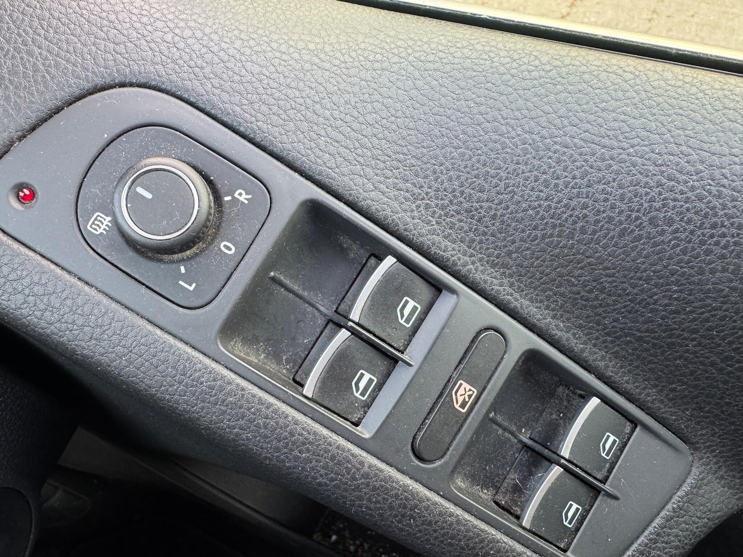 Used Volkswagen Tiguan 2015 for sale - 76913154: Photo 27