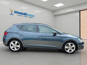 Used SEAT Leon 2019 for sale - 79336700: Photo