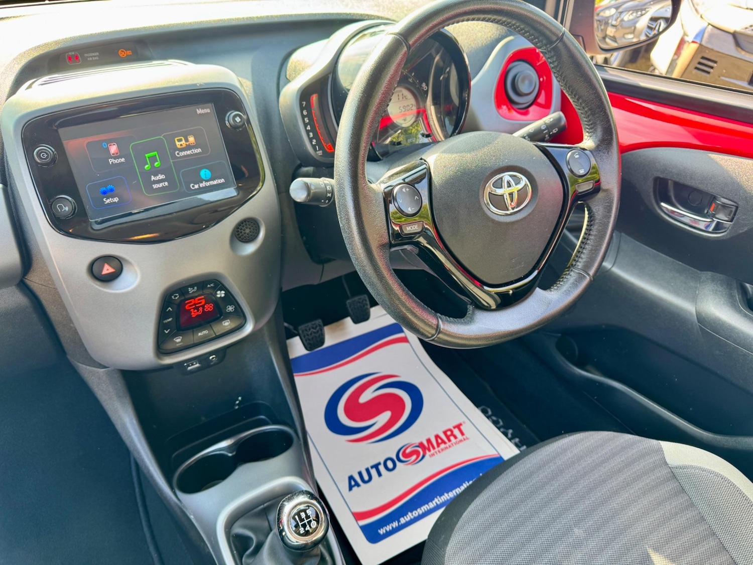 Used Toyota AYGO 2019 for sale - 76538199: Photo 2