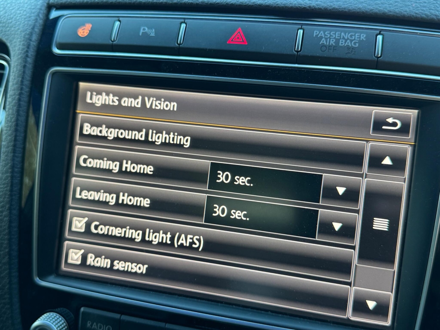 Used Volkswagen Touareg 2015 for sale - 76472615: Photo 26