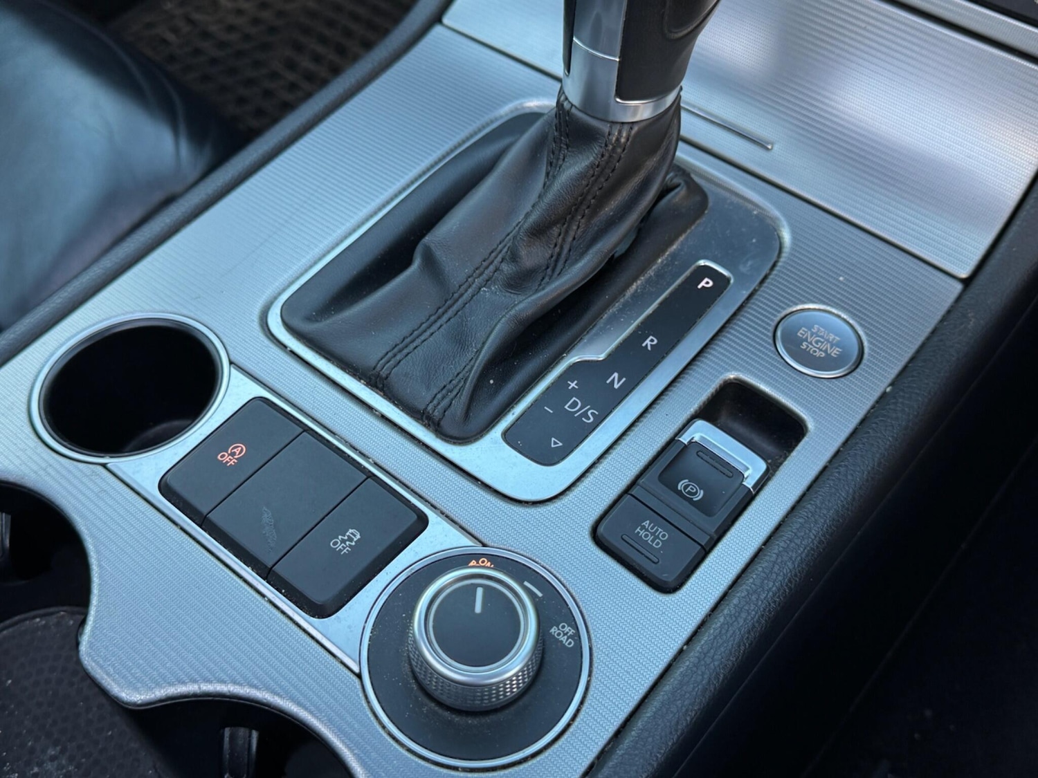 Used Volkswagen Touareg 2015 for sale - 76472615: Photo 34