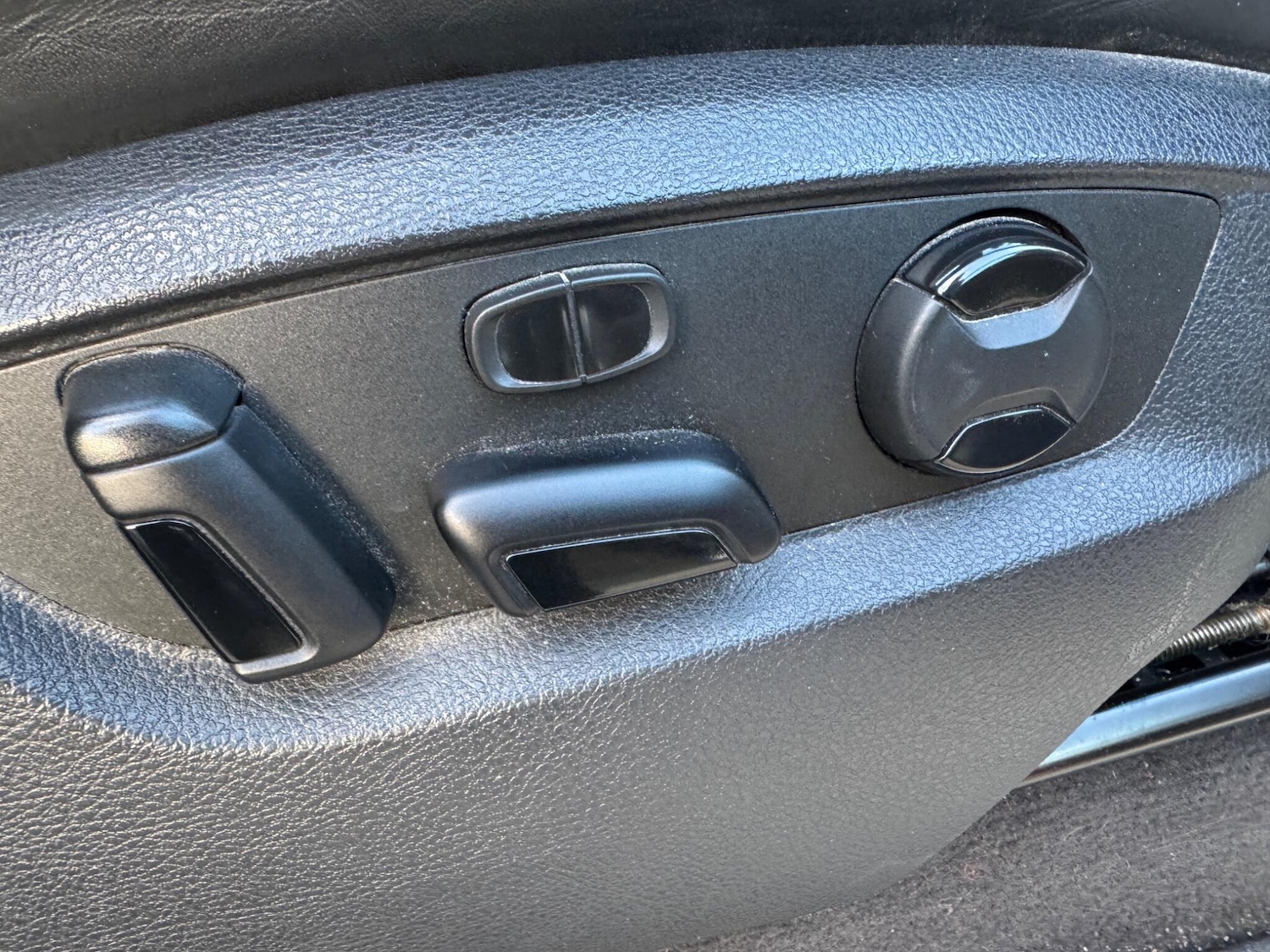 Used Volkswagen Touareg 2015 for sale - 76472615: Photo 42