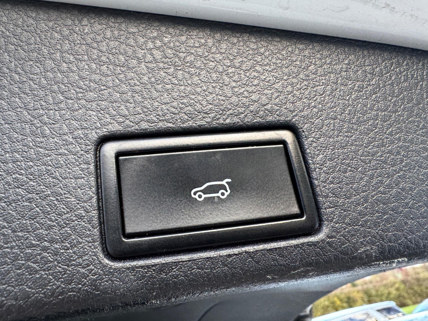 Used Volkswagen Touareg 2015 for sale - 76472615: Photo 48