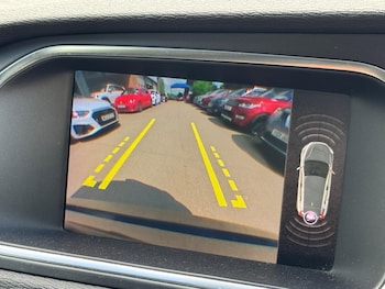 Used Volvo V40 2018 for sale - 78695069: Photo