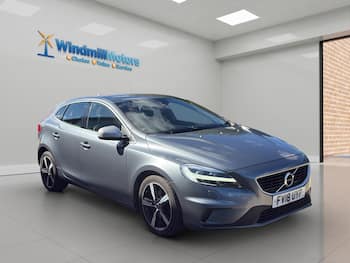 Used Volvo V40 2018 for sale - 79836523: Photo