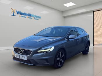 Used Volvo V40 2018 for sale - 79836523: Photo