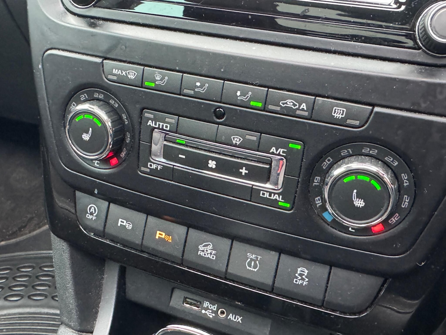 Used Skoda Yeti 2015 for sale - 77509745: Photo 17