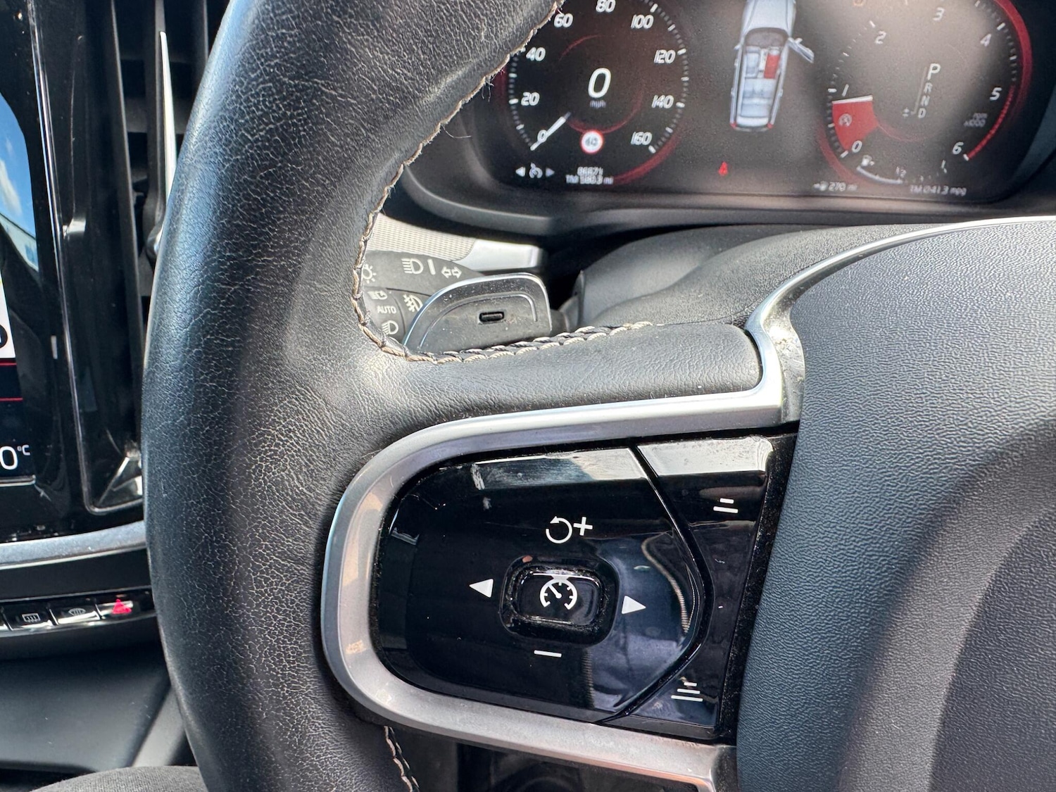 Used Volvo V60 2020 for sale - 76136985: Photo 34