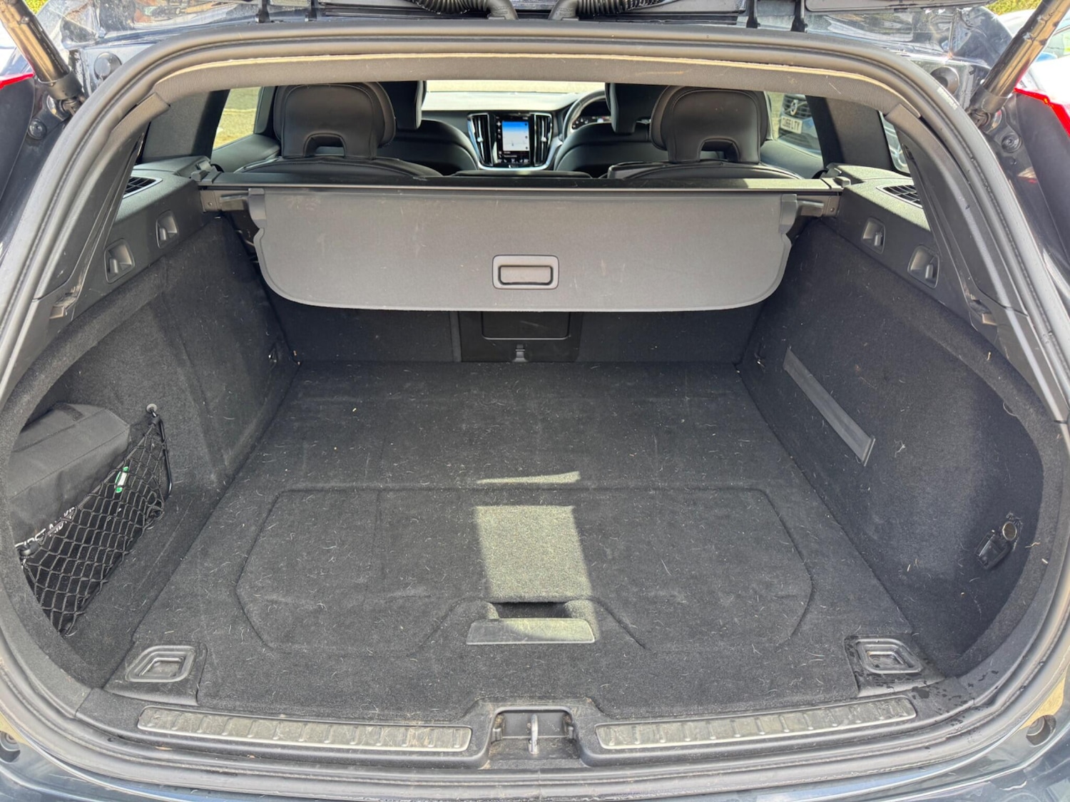 Used Volvo V60 2020 for sale - 76136985: Photo 38