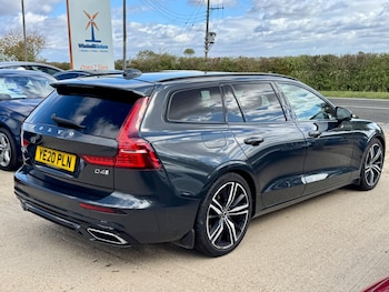 Used Volvo V60 2020 for sale - 76136985: Photo 3