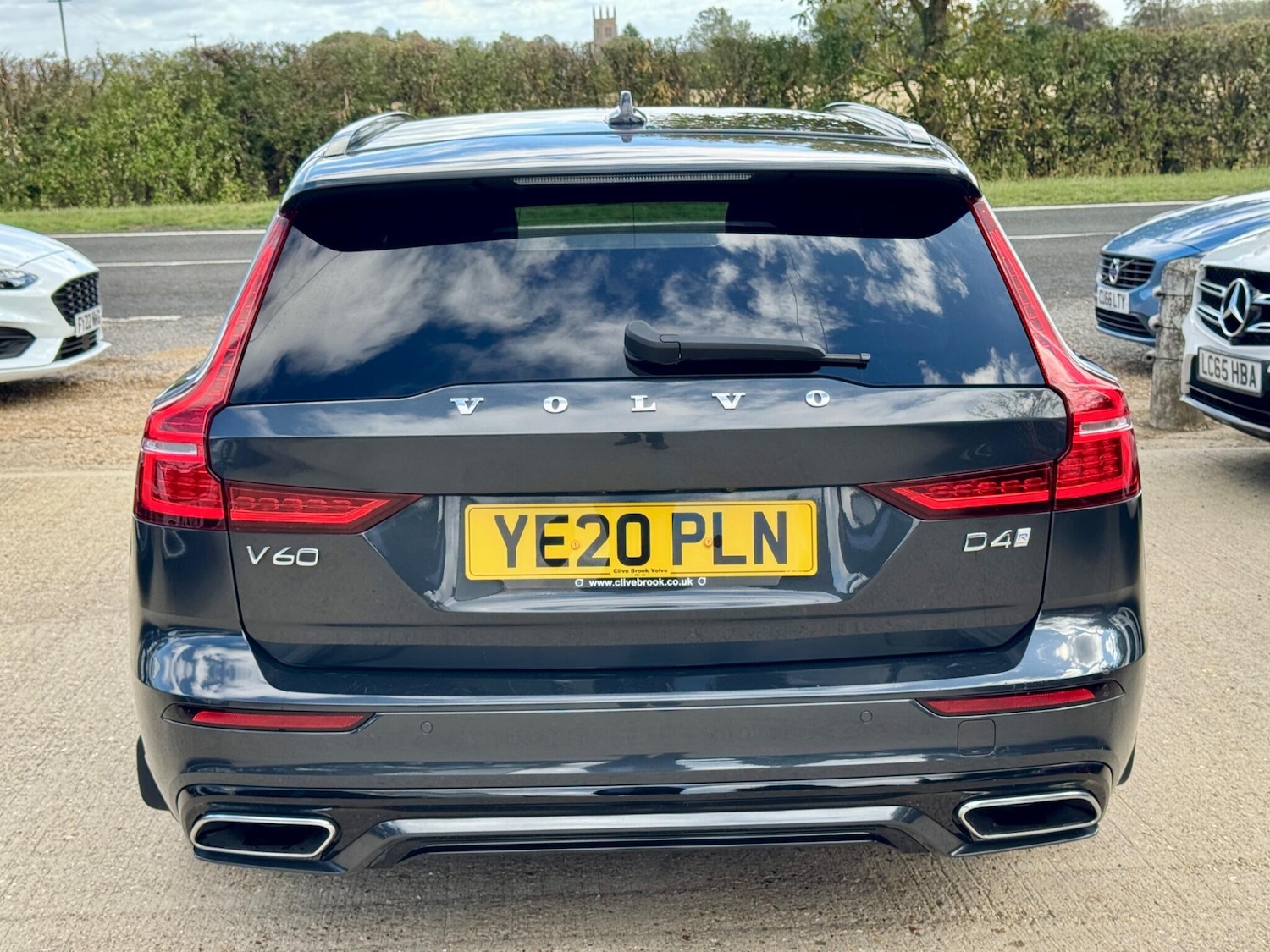 Used Volvo V60 2020 for sale - 76136985: Photo 9