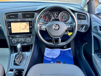 Used Volkswagen Golf 2019 for sale - 78492358: Photo