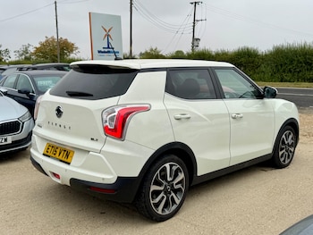 Used Ssangyong Tivoli 2015 for sale - 75543947: Photo