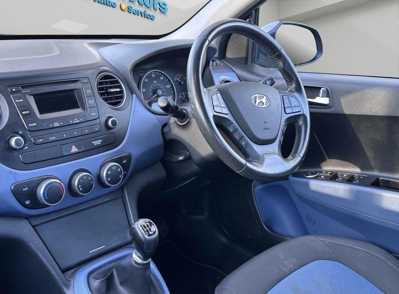 Used Hyundai i10 2014 for sale - 76952480: Photo 2