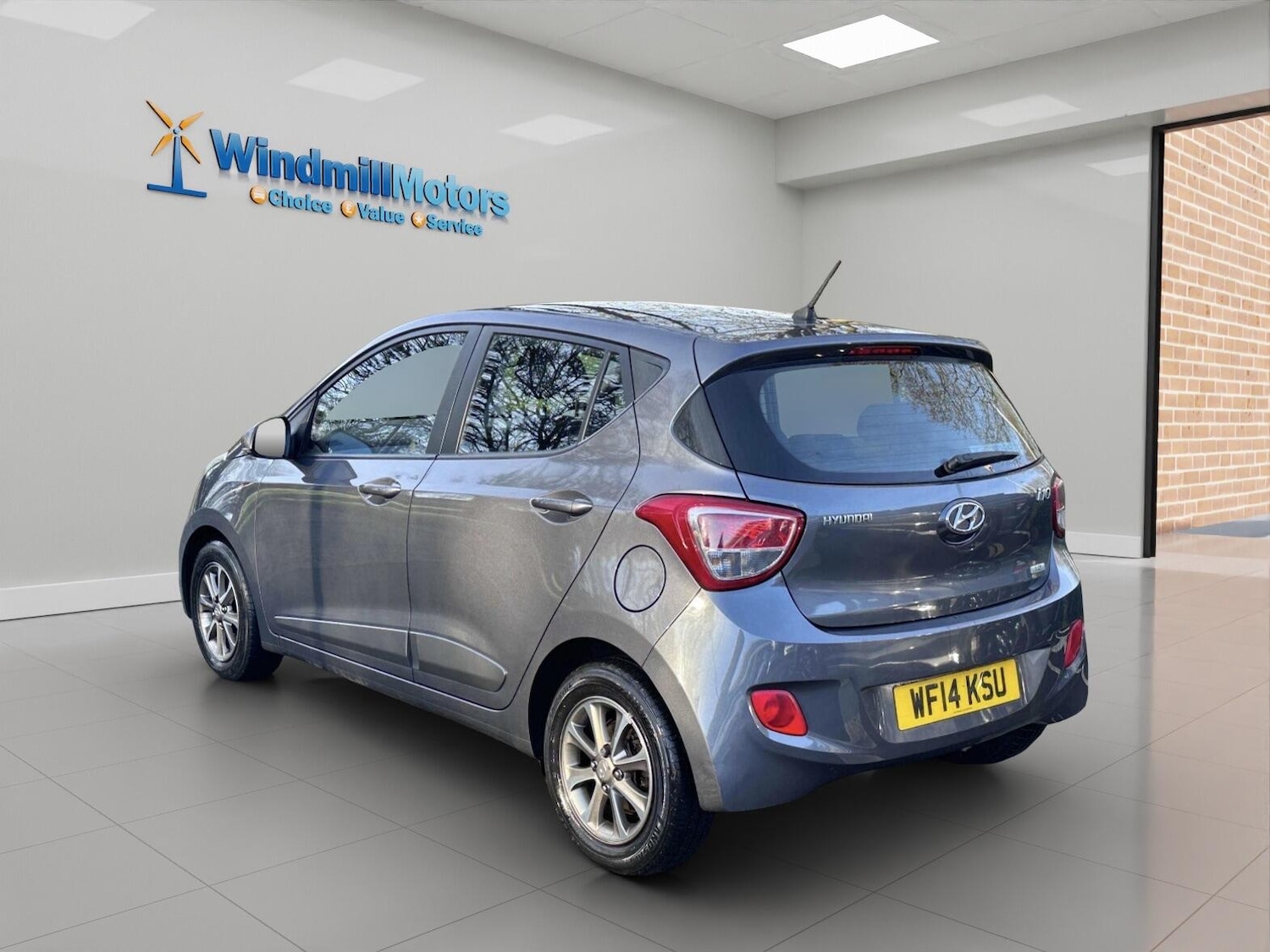 Used Hyundai i10 2014 for sale - 76952480: Photo 5