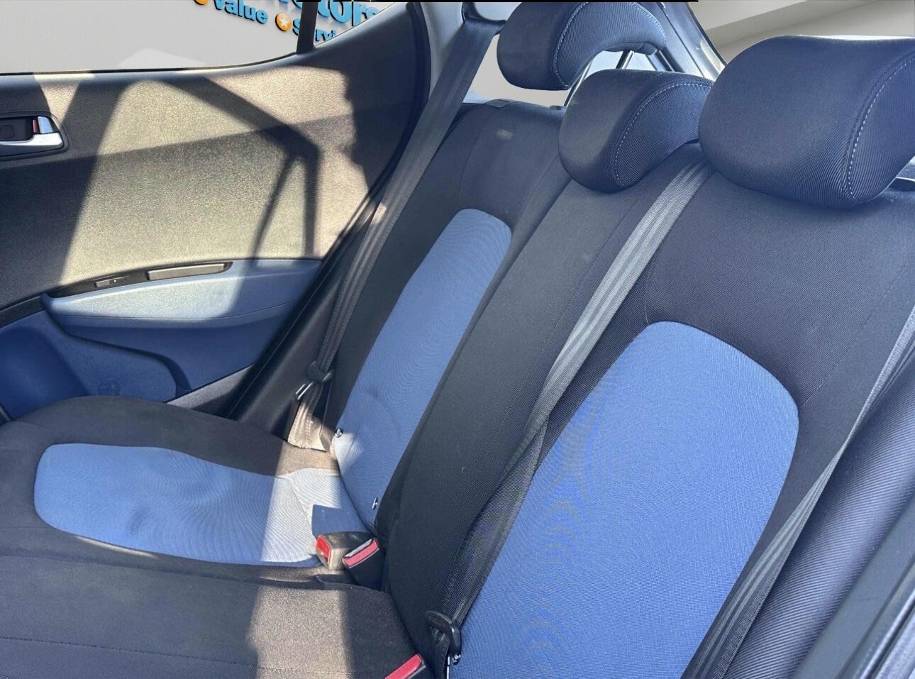 Used Hyundai i10 2014 for sale - 76952480: Photo 7