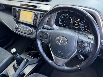Used Toyota RAV4 2017 for sale - 79475514: Photo