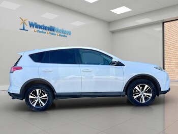 Used Toyota RAV4 2017 for sale - 79475514: Photo
