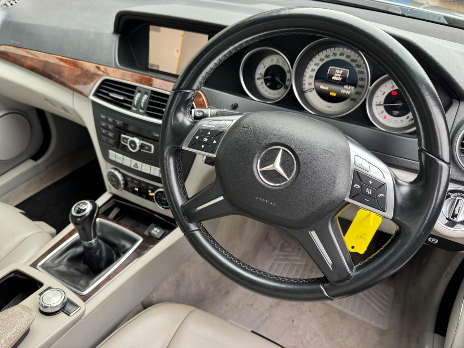 Used Mercedes-Benz C Class 2013 for sale - 77484465: Photo 2