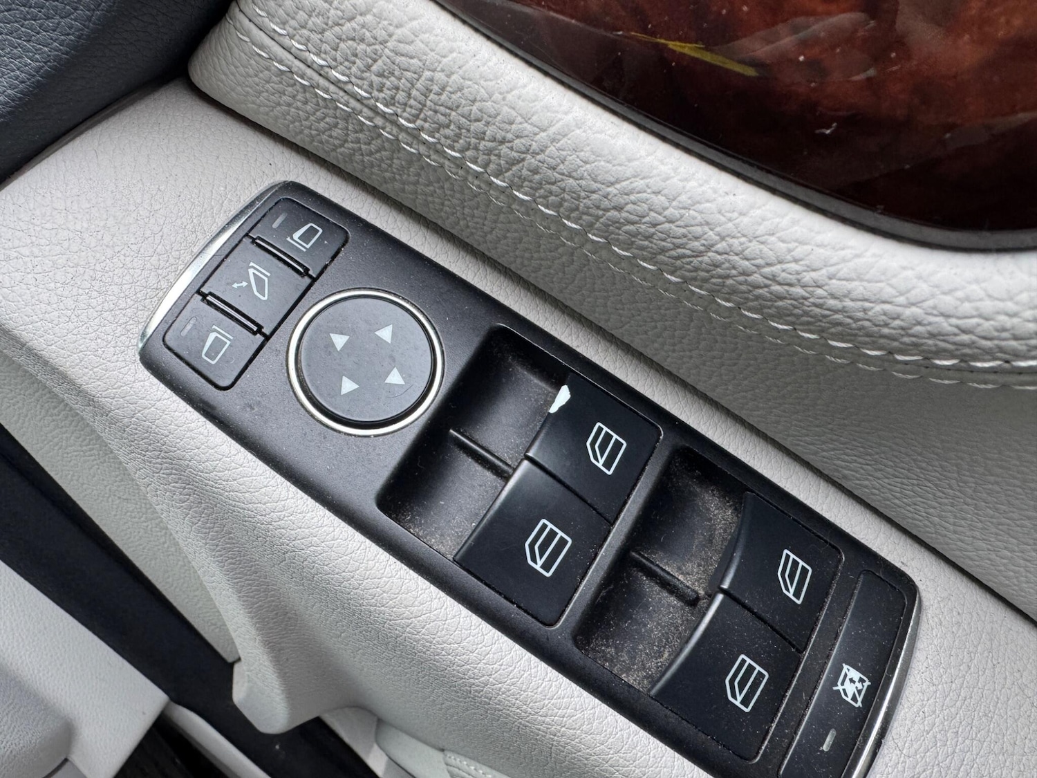 Used Mercedes-Benz C Class 2013 for sale - 77484465: Photo 32