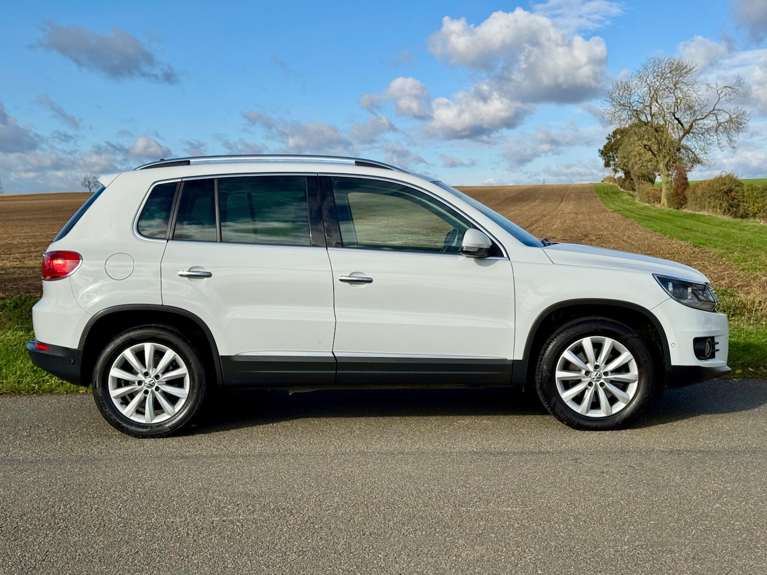 Used Volkswagen Tiguan 2014 for sale - 76360255: Photo 3