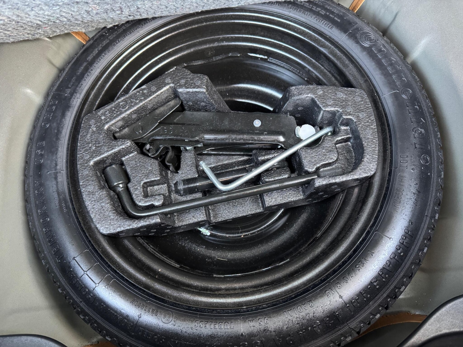 Used Toyota AYGO 2021 for sale - 76780907: Photo 33