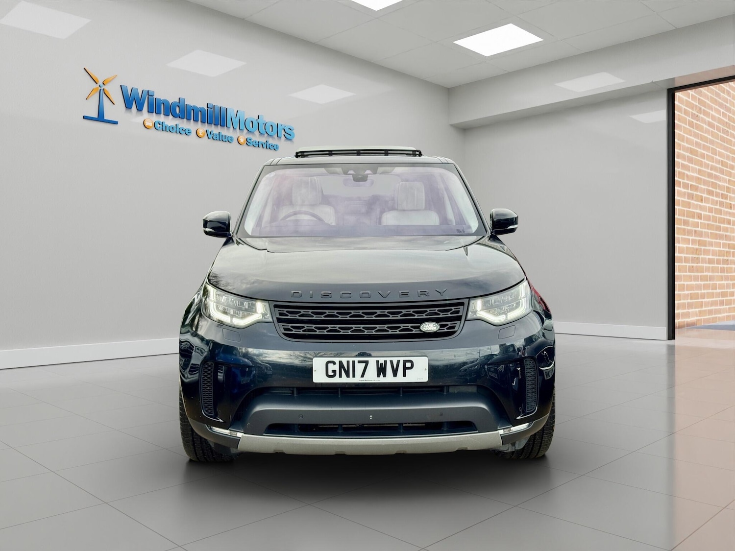 Used Land Rover Discovery 2017 for sale - 76887104: Photo 7