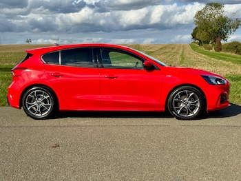 Used Ford Focus 2021 for sale - 76317891: Photo 3