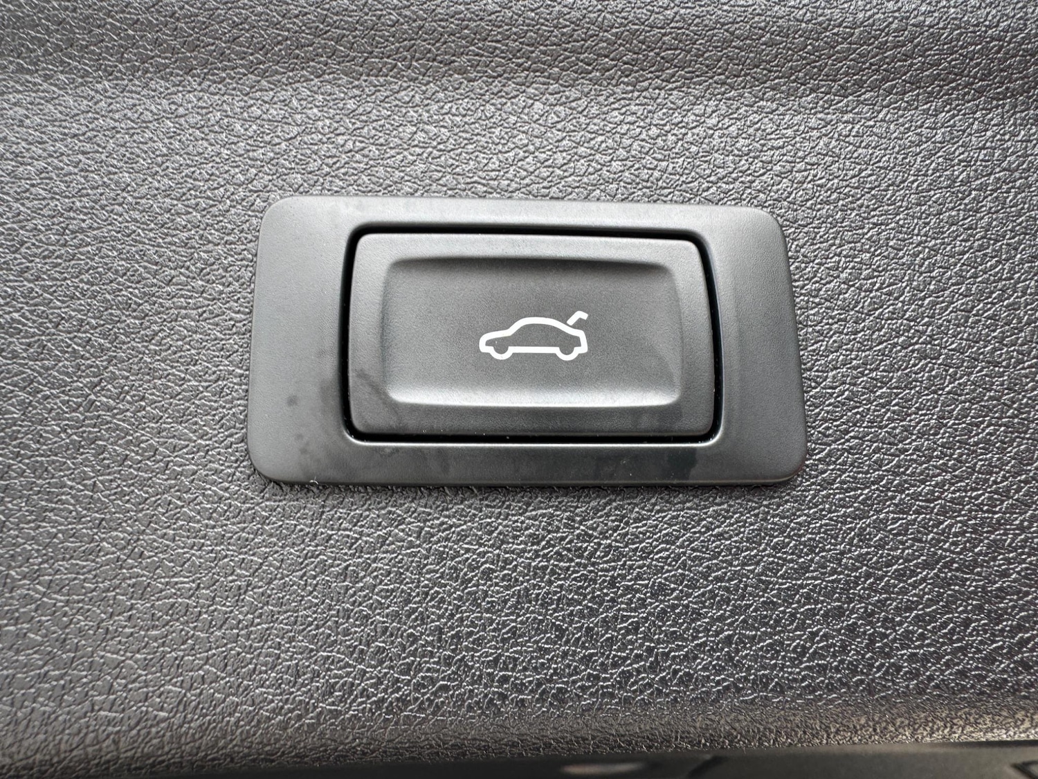 Used Audi Q3 2017 for sale - 76597269: Photo 37